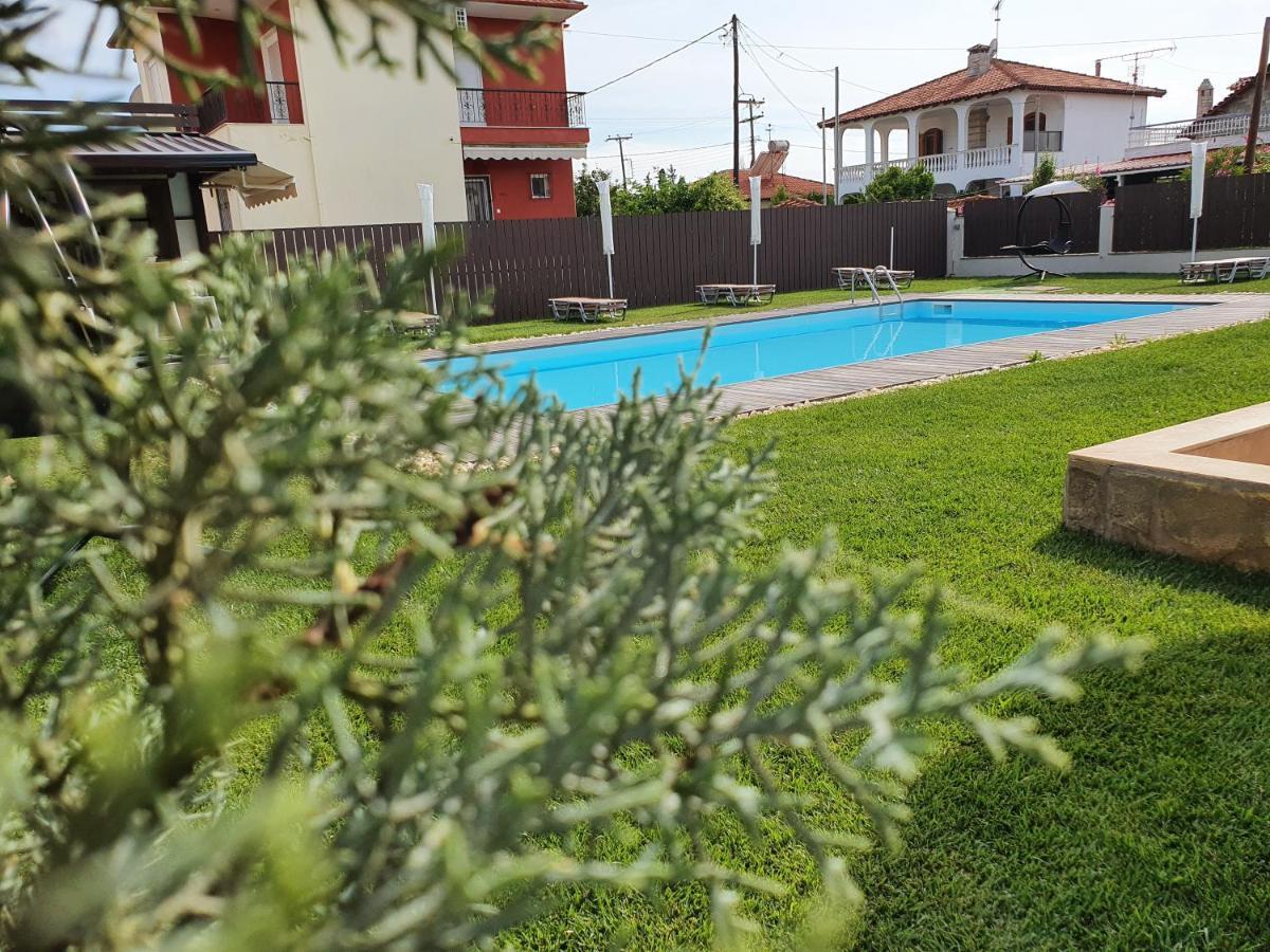 Mente Libre Apartment Nea Plagia Exterior photo