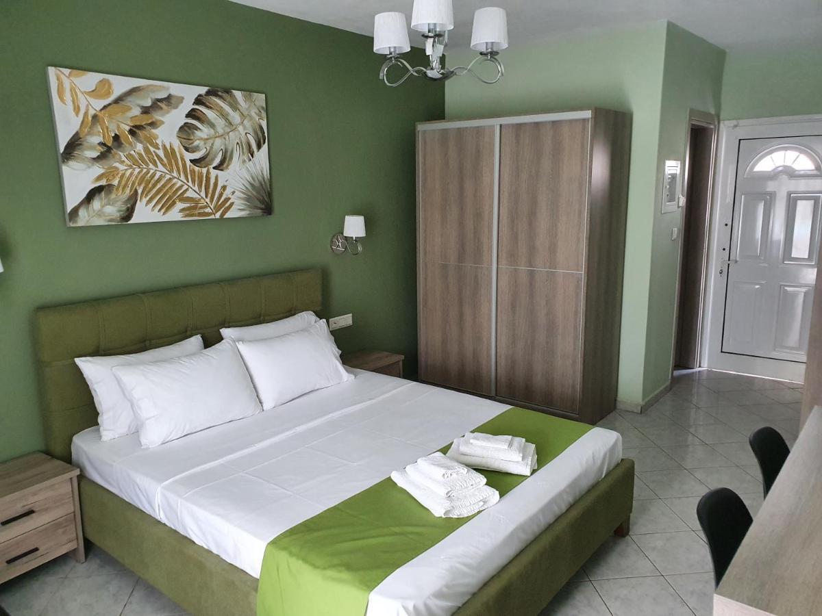 Mente Libre Apartment Nea Plagia Exterior photo