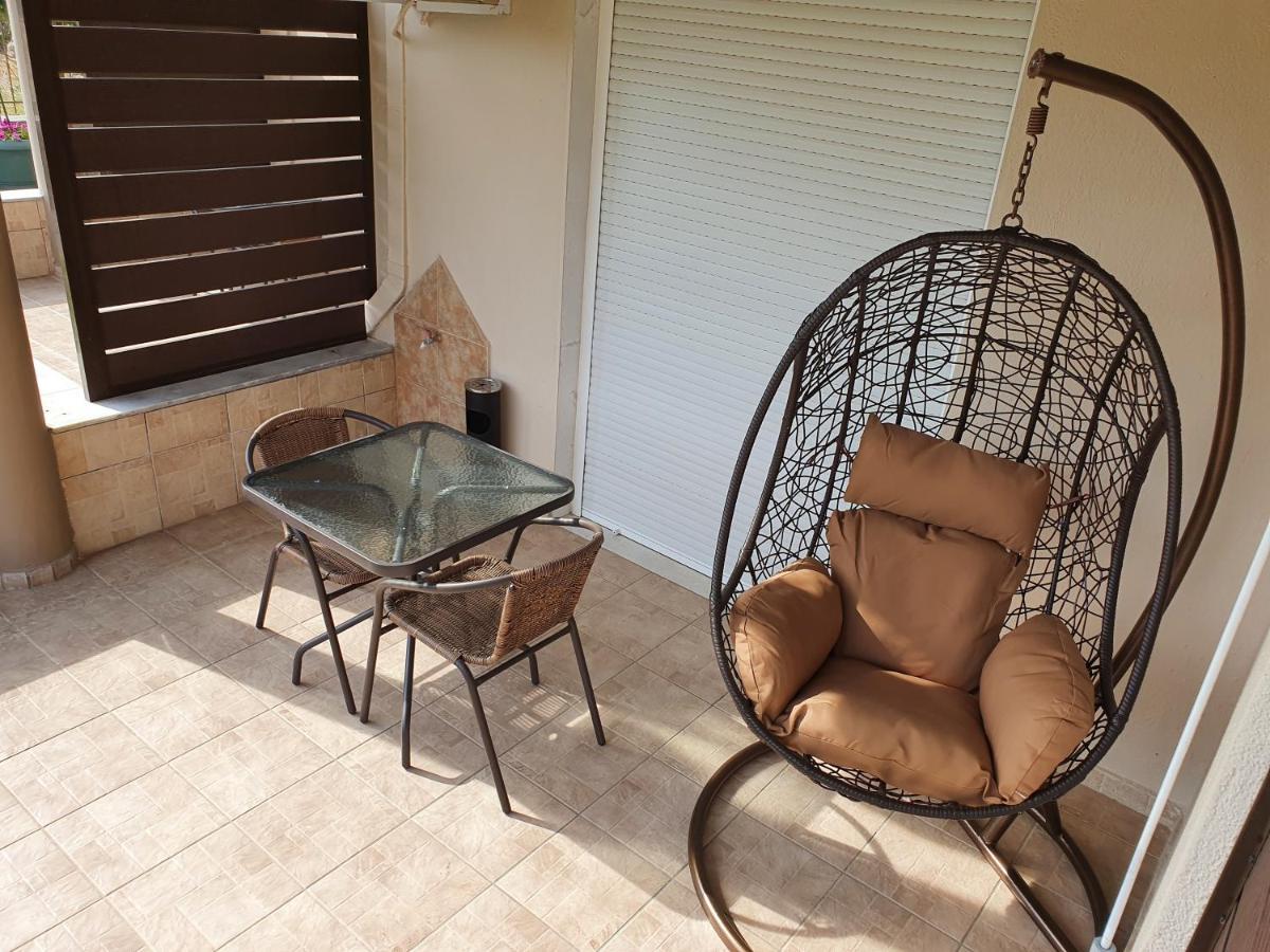 Mente Libre Apartment Nea Plagia Exterior photo